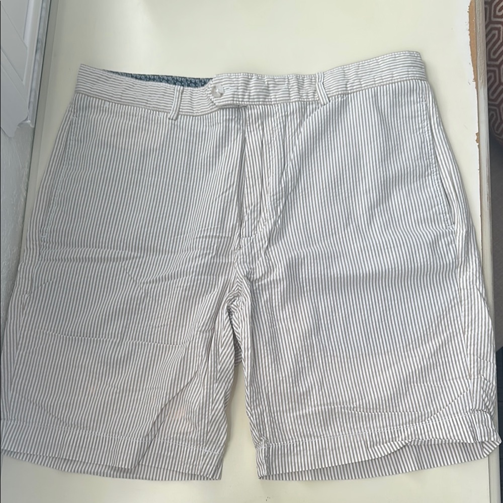 Men's Seersucker Tan and White Shorts